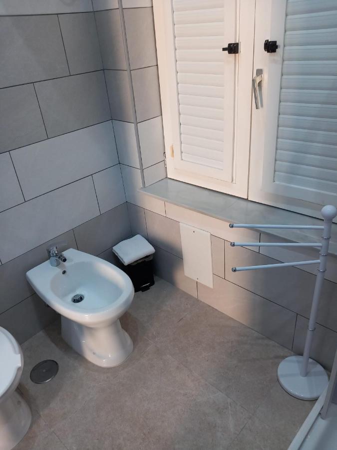 Greth House Bed & Breakfast Наполи Екстериор снимка